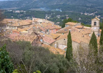 Bouches du Rhône, France, Le village, Provence Alpes Cote d'Azur, Ventabren