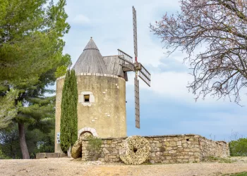 Bouches du Rhône, France, Le Moulin, Provence Alpes Cote d'Azur, Ventabren