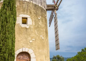 Bouches du Rhône, France, Le Moulin, Provence Alpes Cote d'Azur, Ventabren